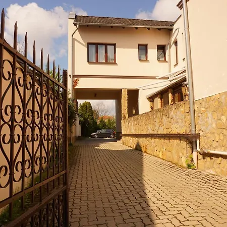 Nocleg ze śniadaniem Centro Panzio Zalaegerszeg